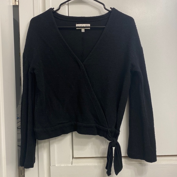 Texture and Thread Wrap Top - Picture 1 of 7